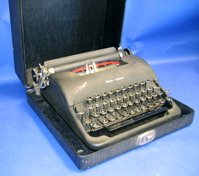 Smith Corona Clipper Typewriter